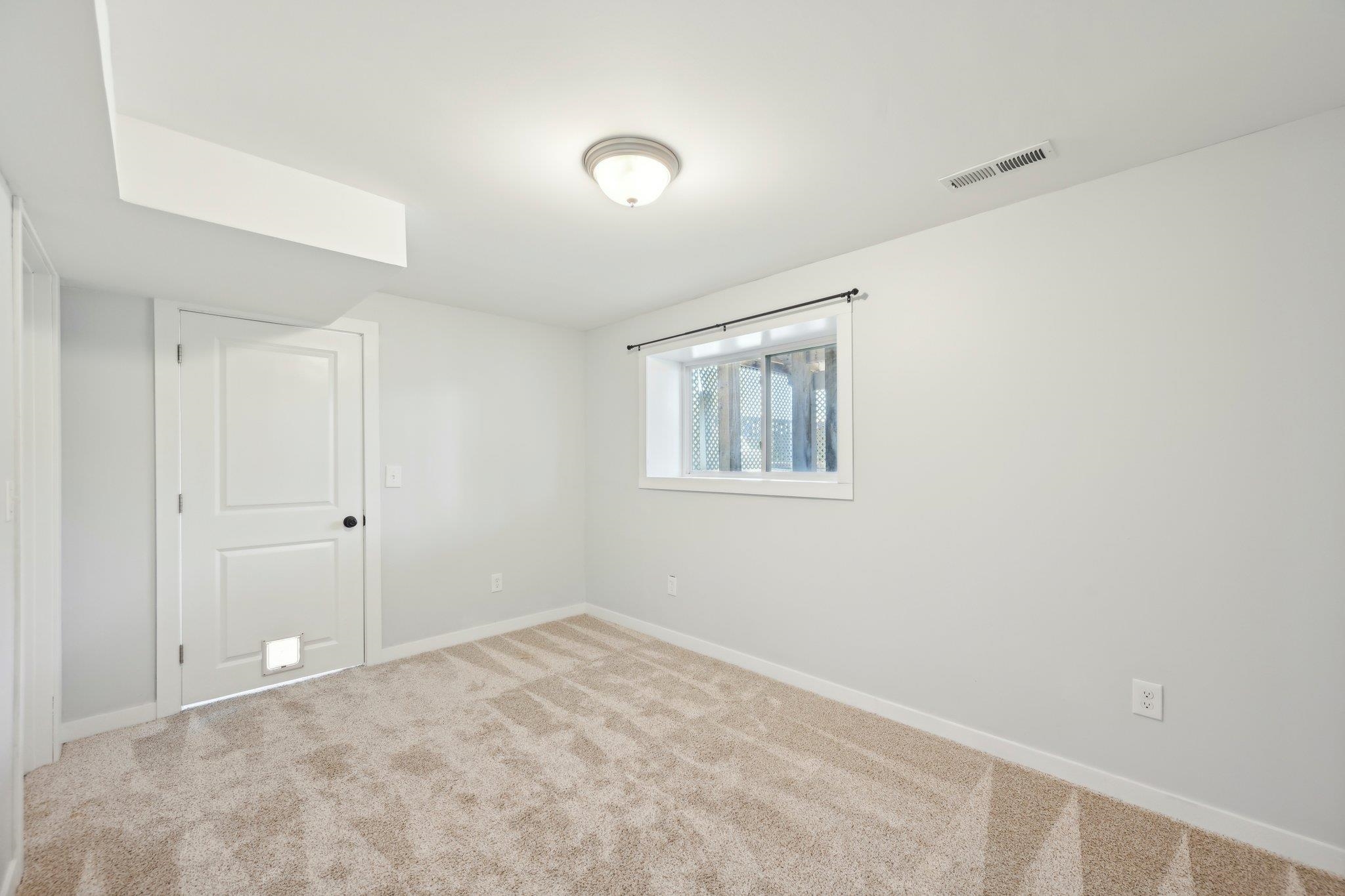 4390 Eagle Ridge Lane