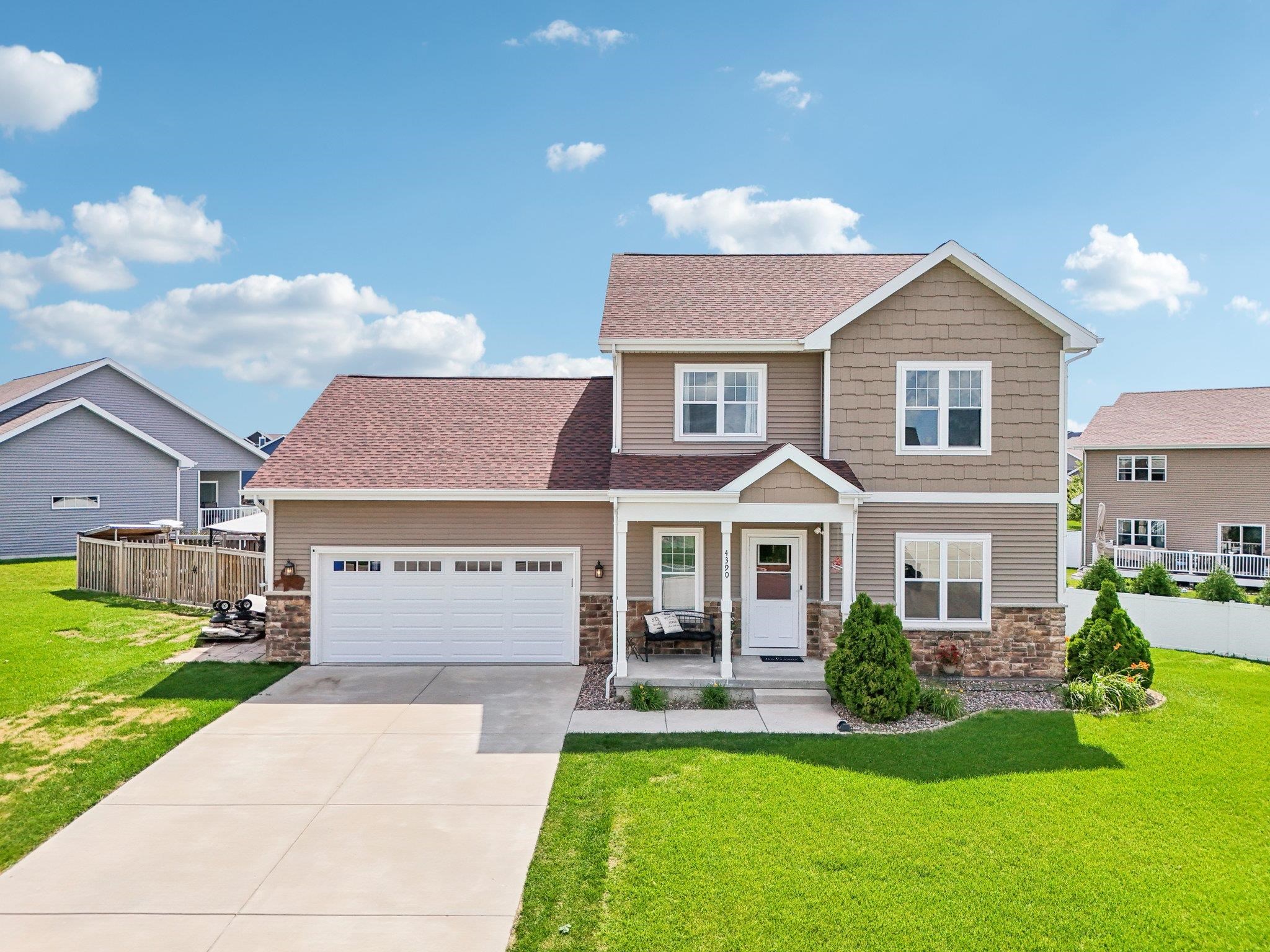 4390 Eagle Ridge Lane