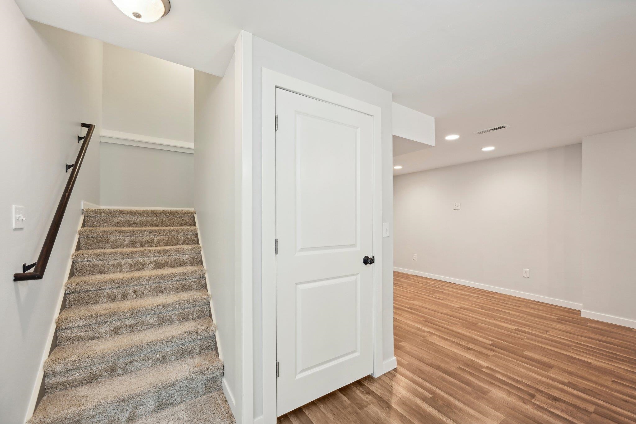 4390 Eagle Ridge Lane