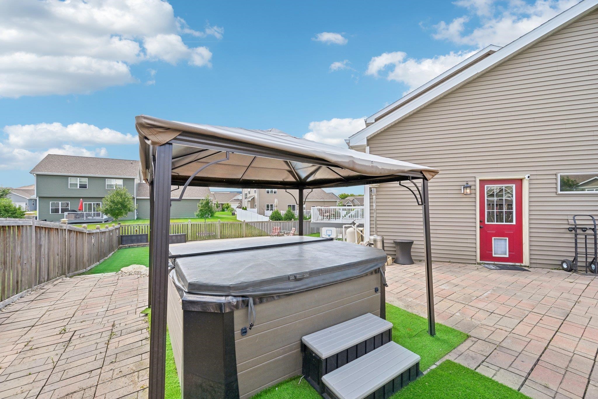 4390 Eagle Ridge Lane