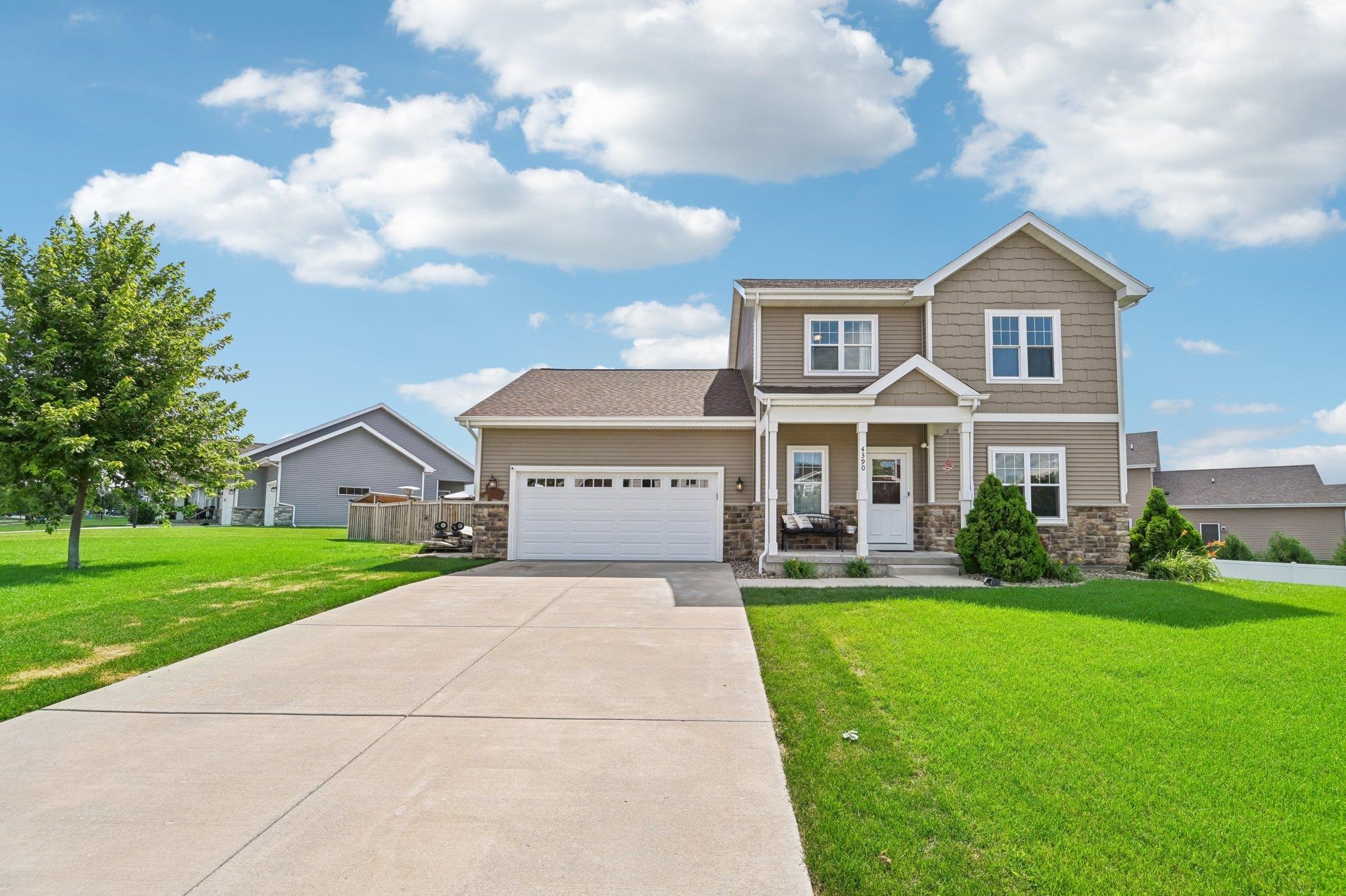 4390 Eagle Ridge Lane