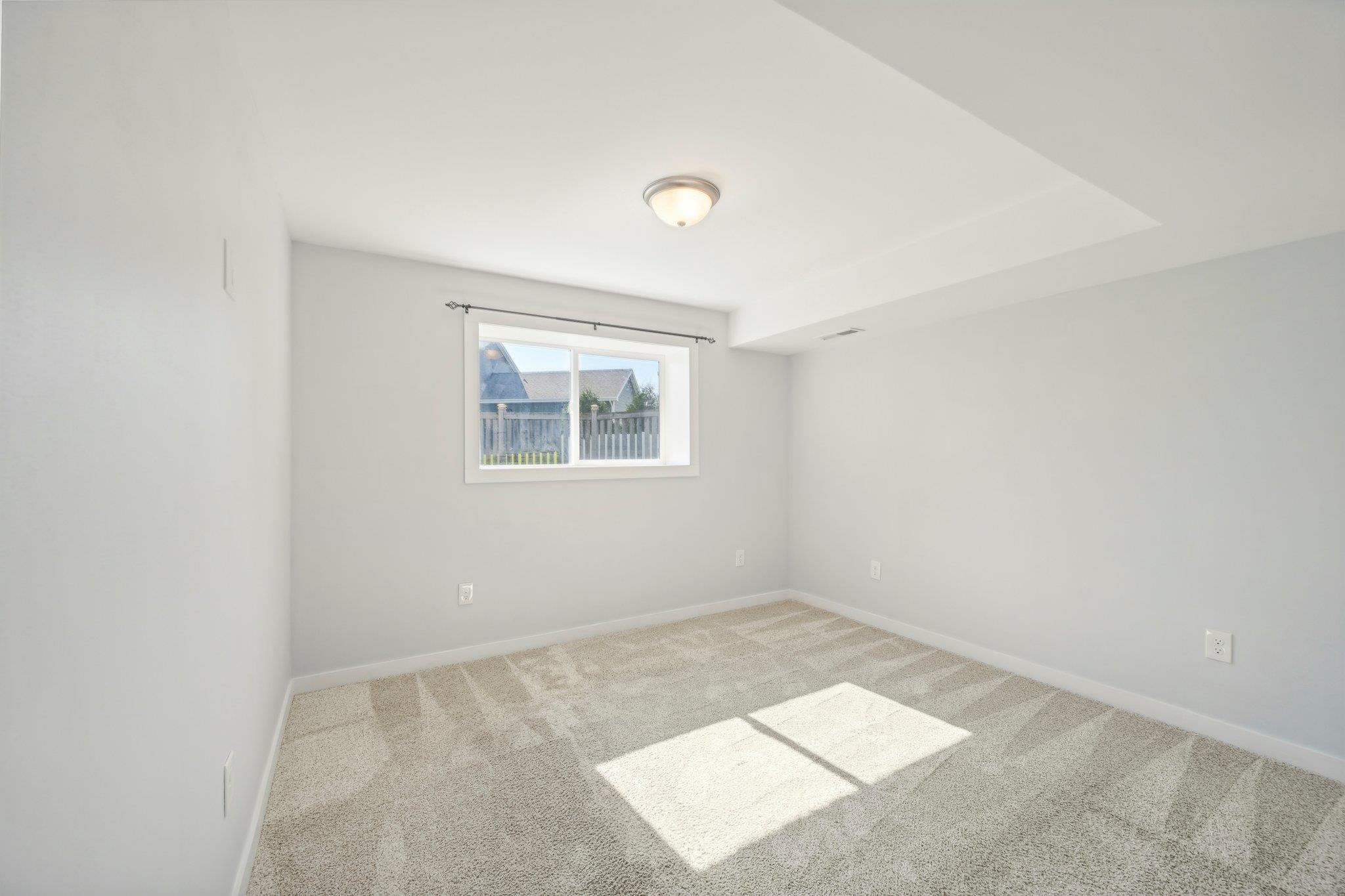 4390 Eagle Ridge Lane