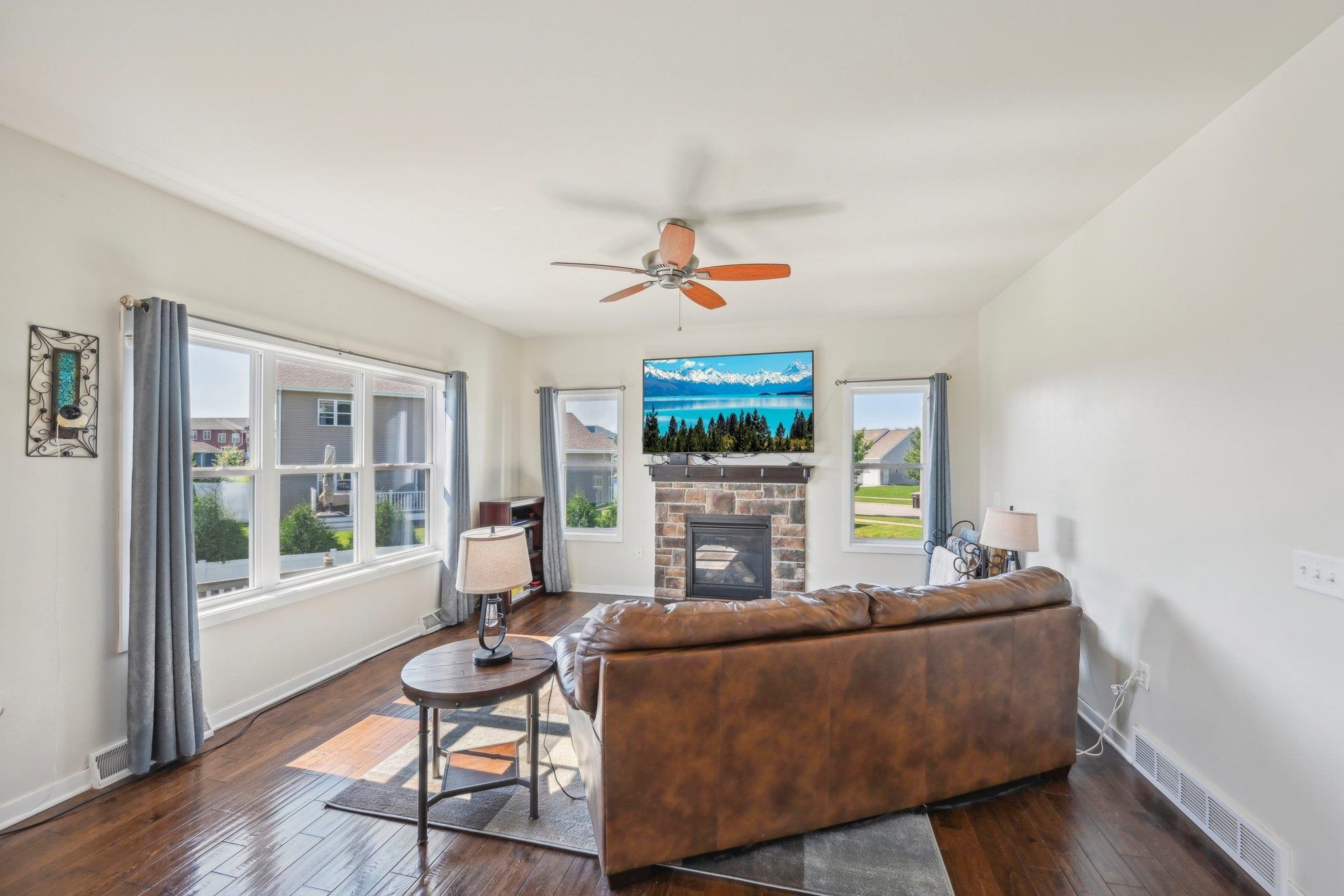 4390 Eagle Ridge Lane