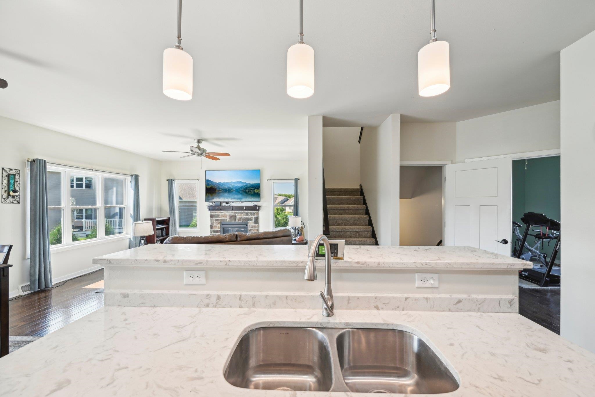 4390 Eagle Ridge Lane