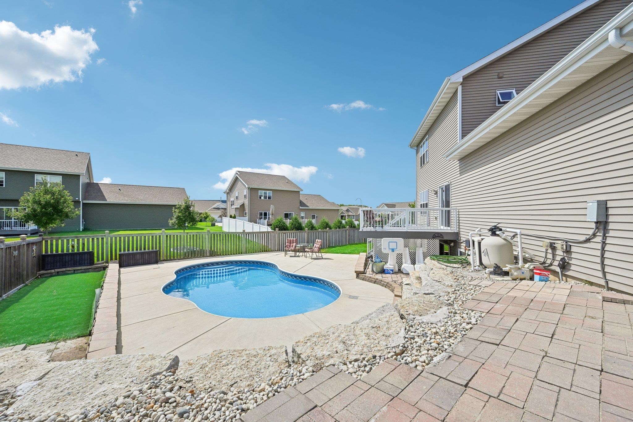 4390 Eagle Ridge Lane