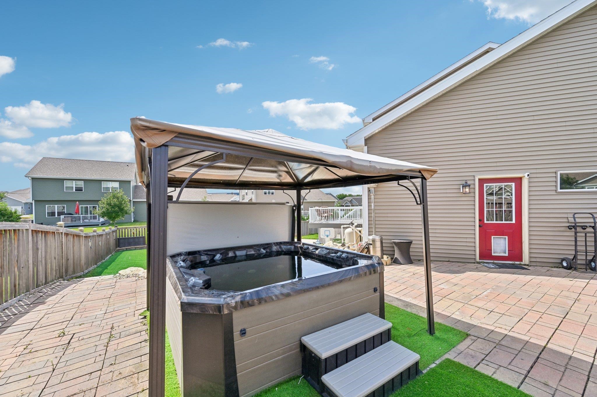 4390 Eagle Ridge Lane