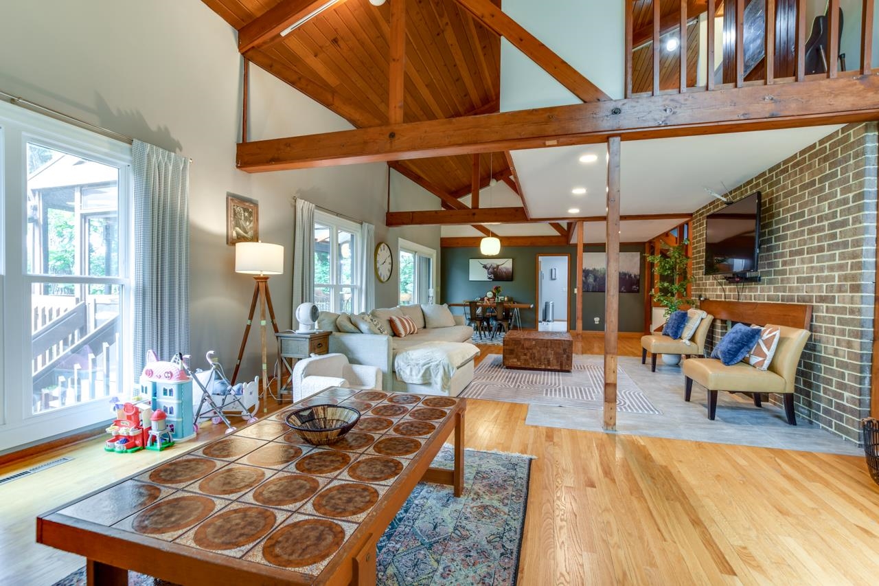 4905 Foxfire Trail