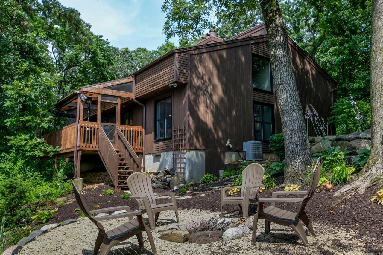 4905 Foxfire Trail