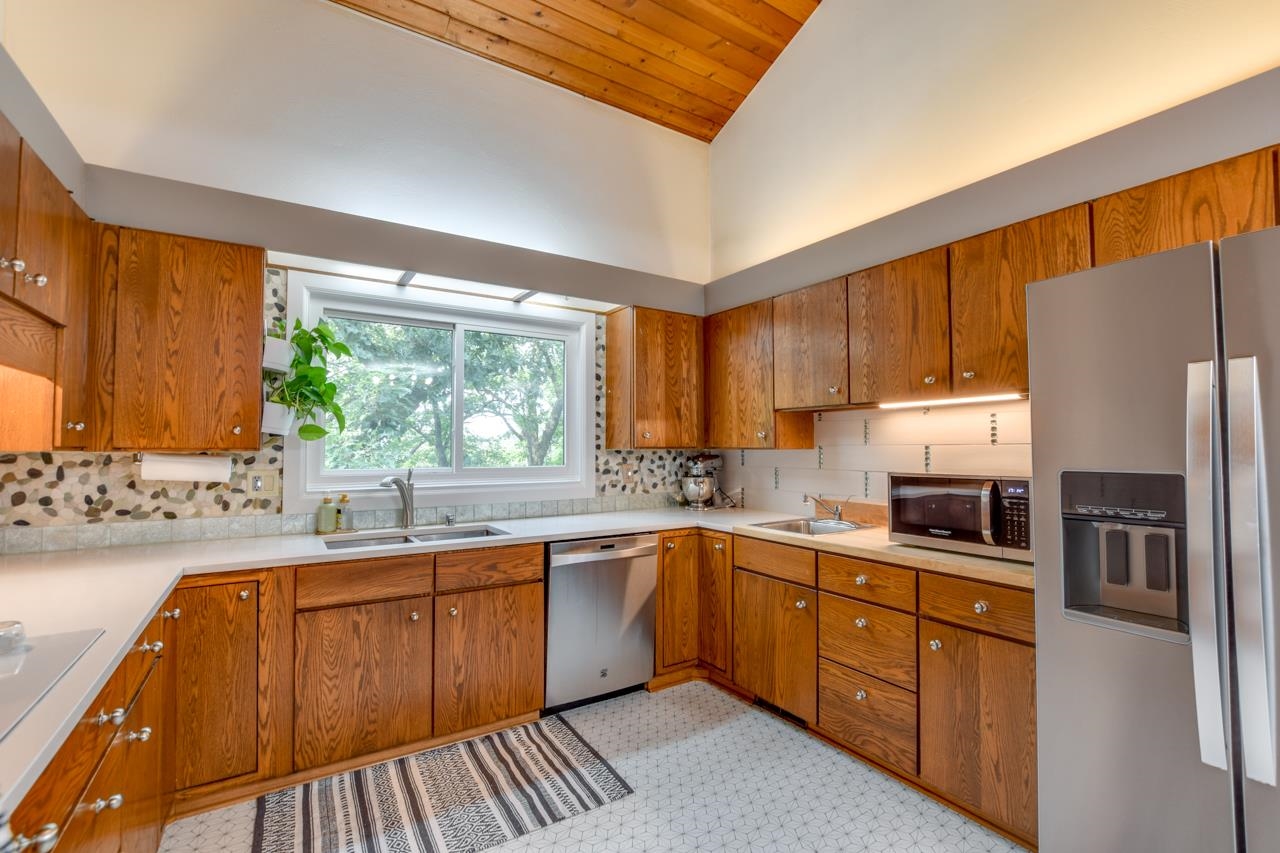 4905 Foxfire Trail