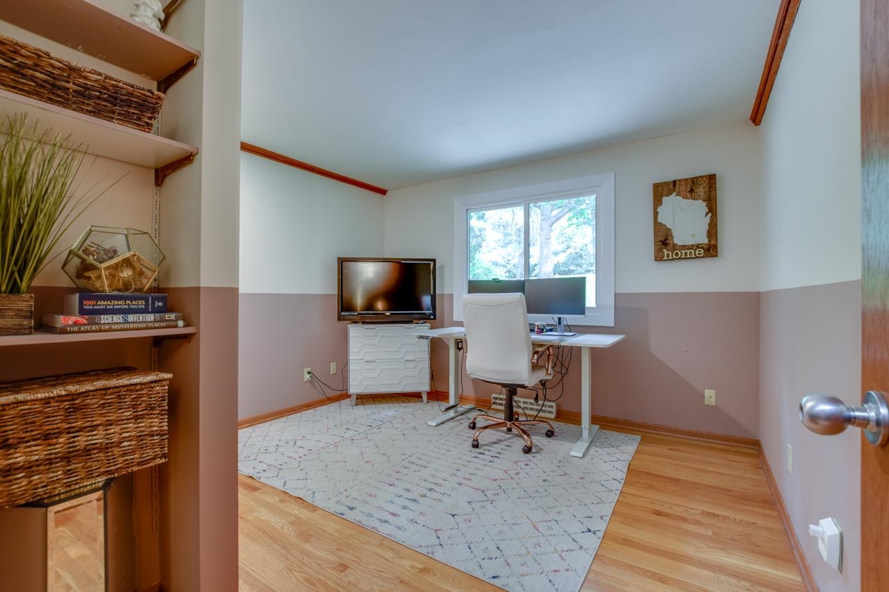 4905 Foxfire Trail