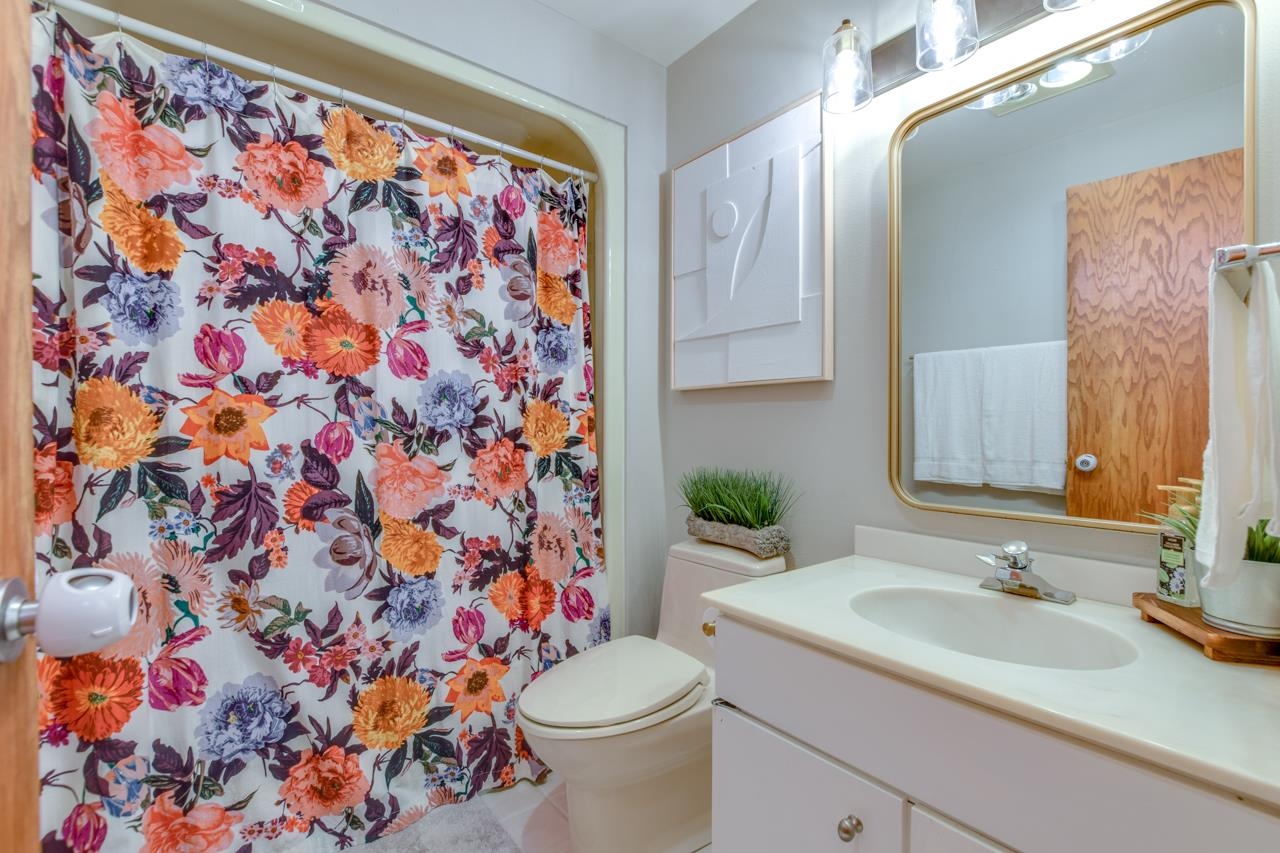 4905 Foxfire Trail