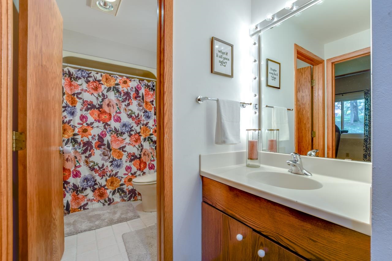 4905 Foxfire Trail