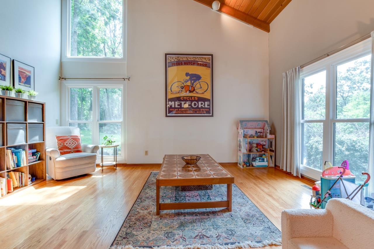 4905 Foxfire Trail