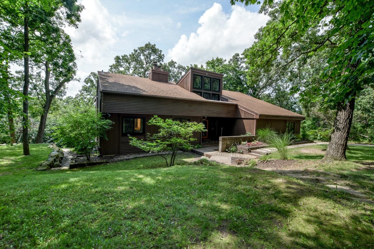 4905 Foxfire Trail