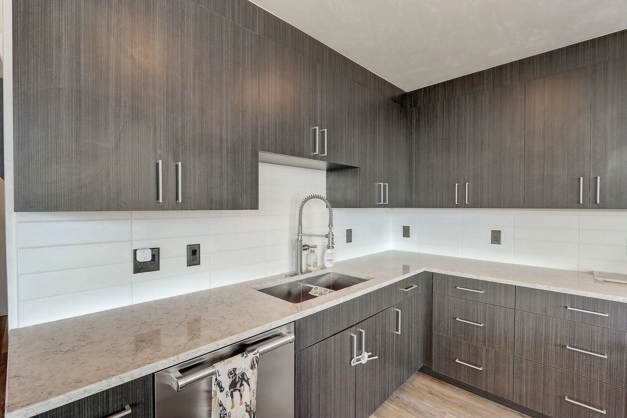211 S Henry Street 403