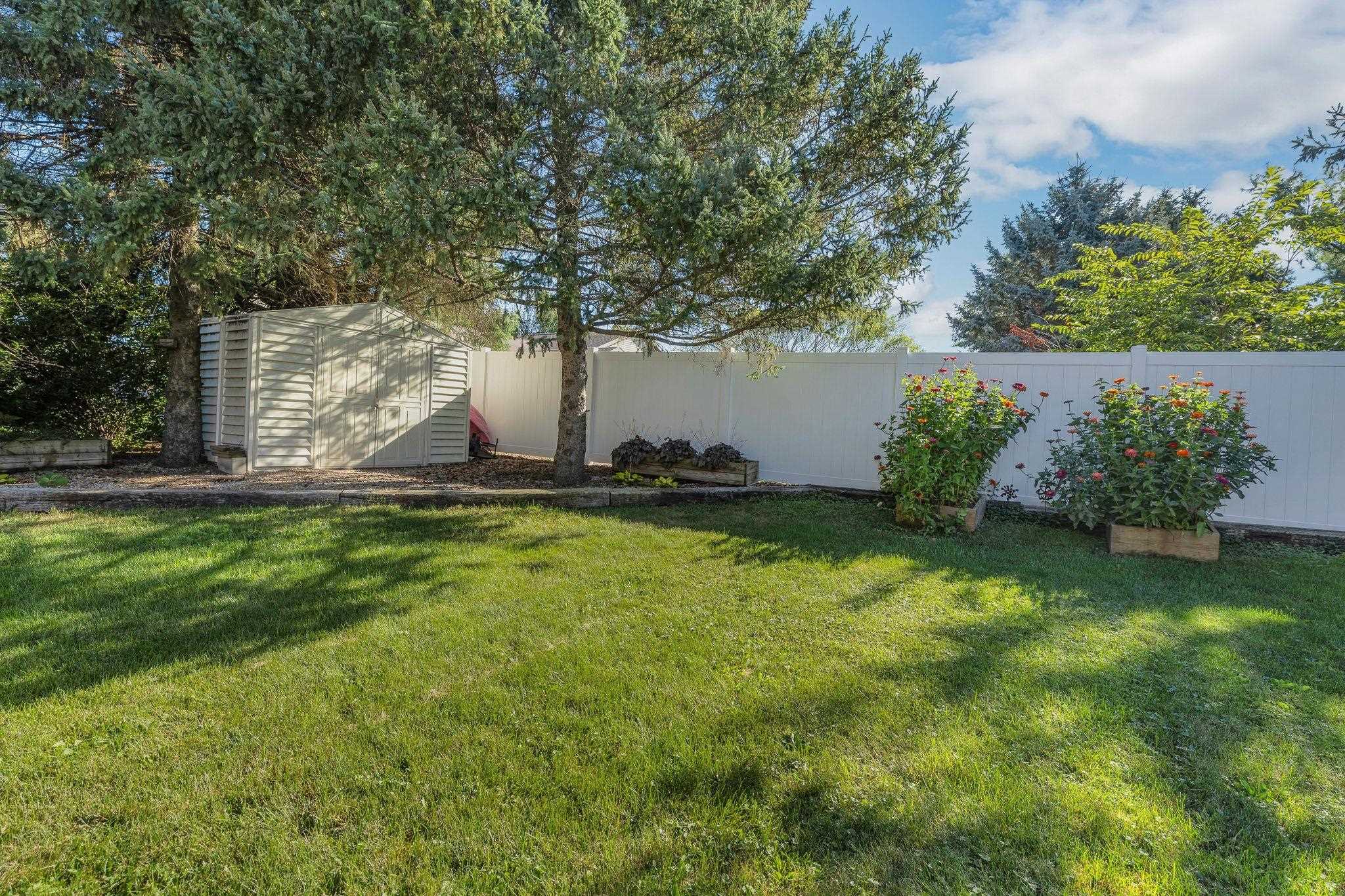 734 Lyndhurst Drive