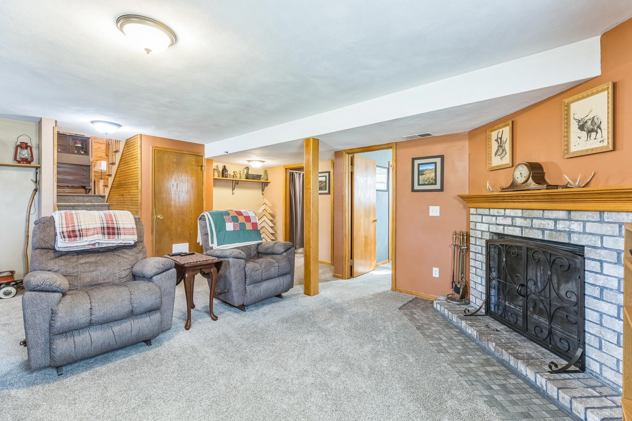 734 Lyndhurst Drive