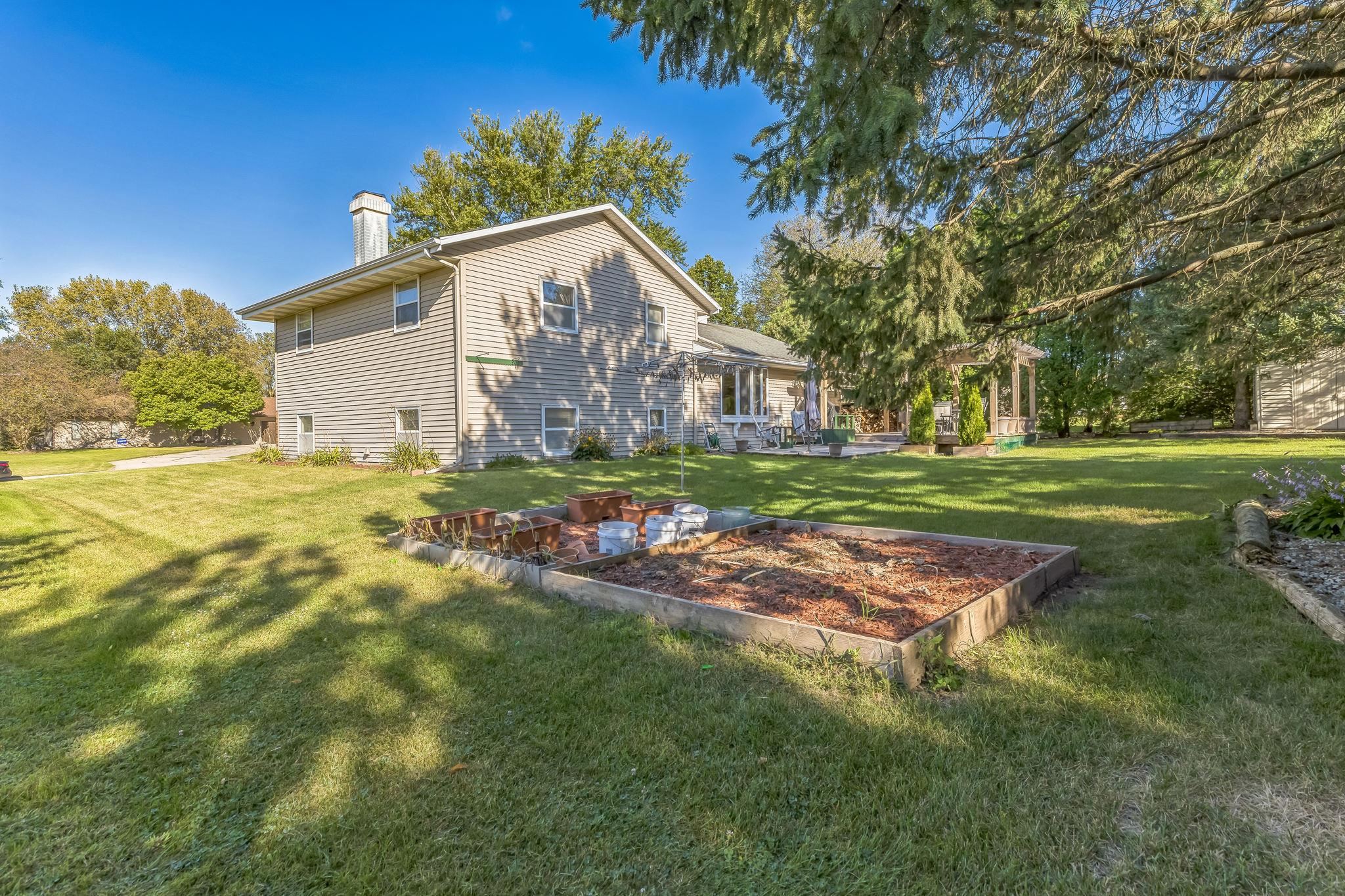 734 Lyndhurst Drive