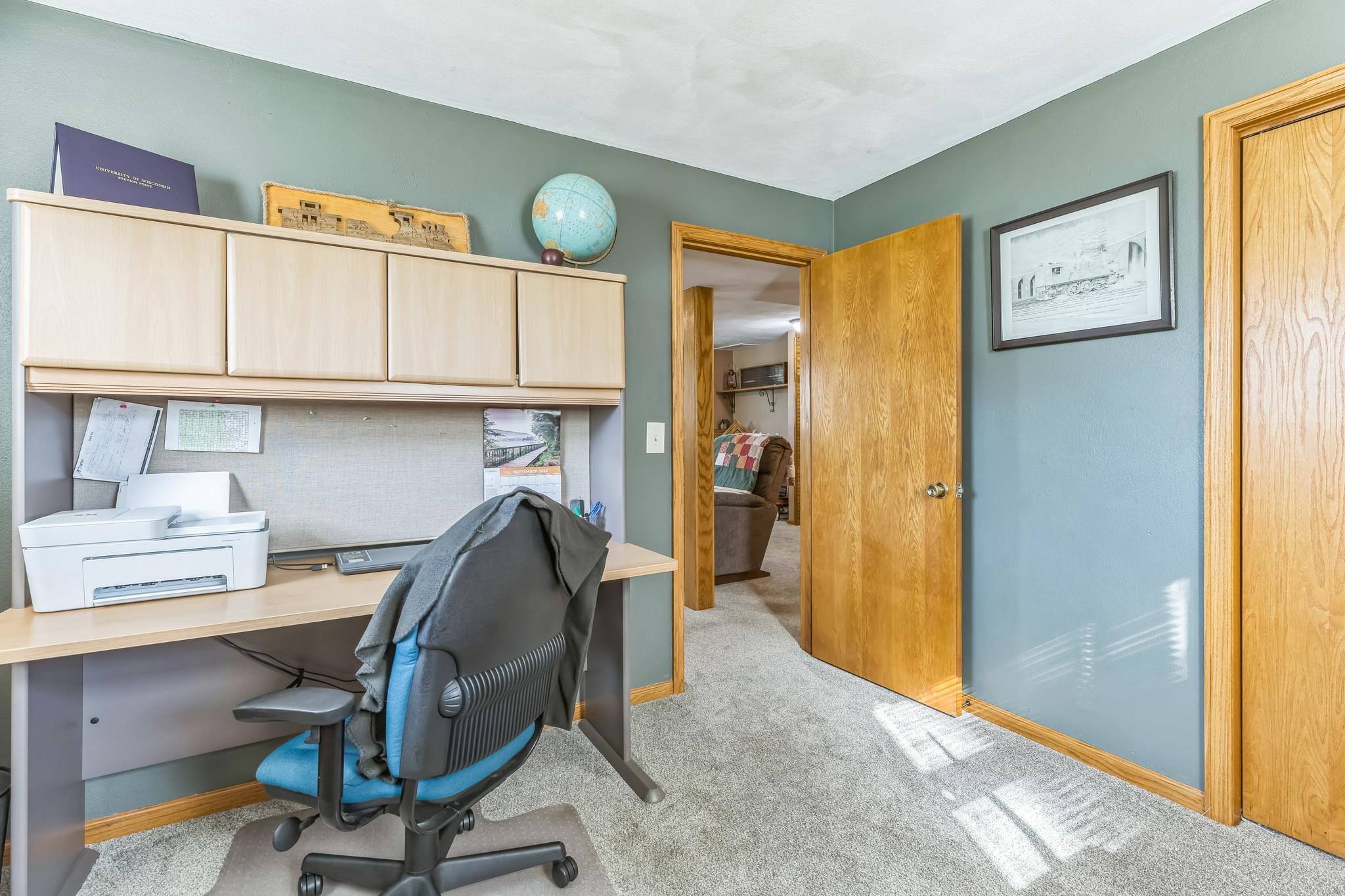 734 Lyndhurst Drive
