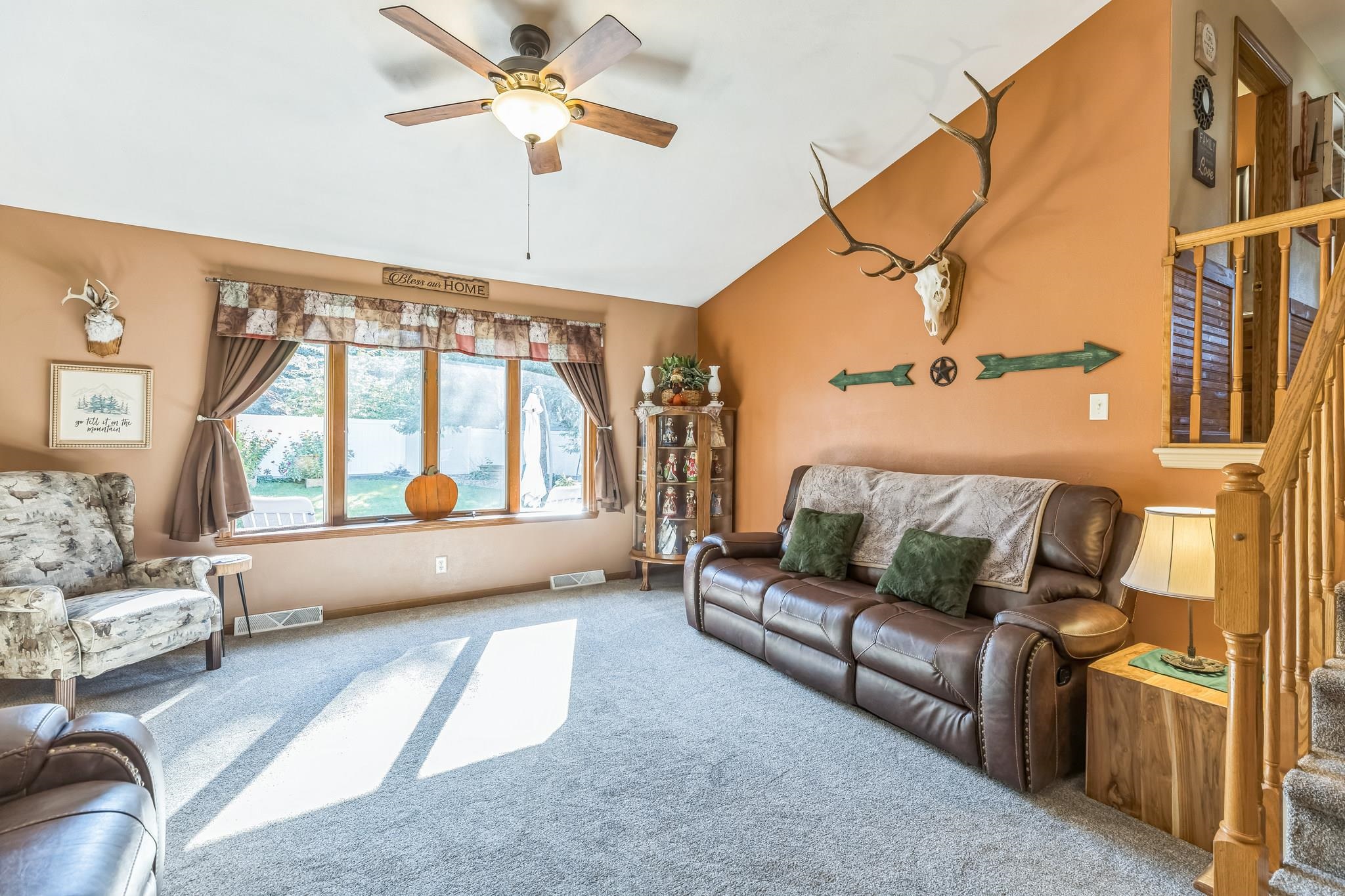 734 Lyndhurst Drive