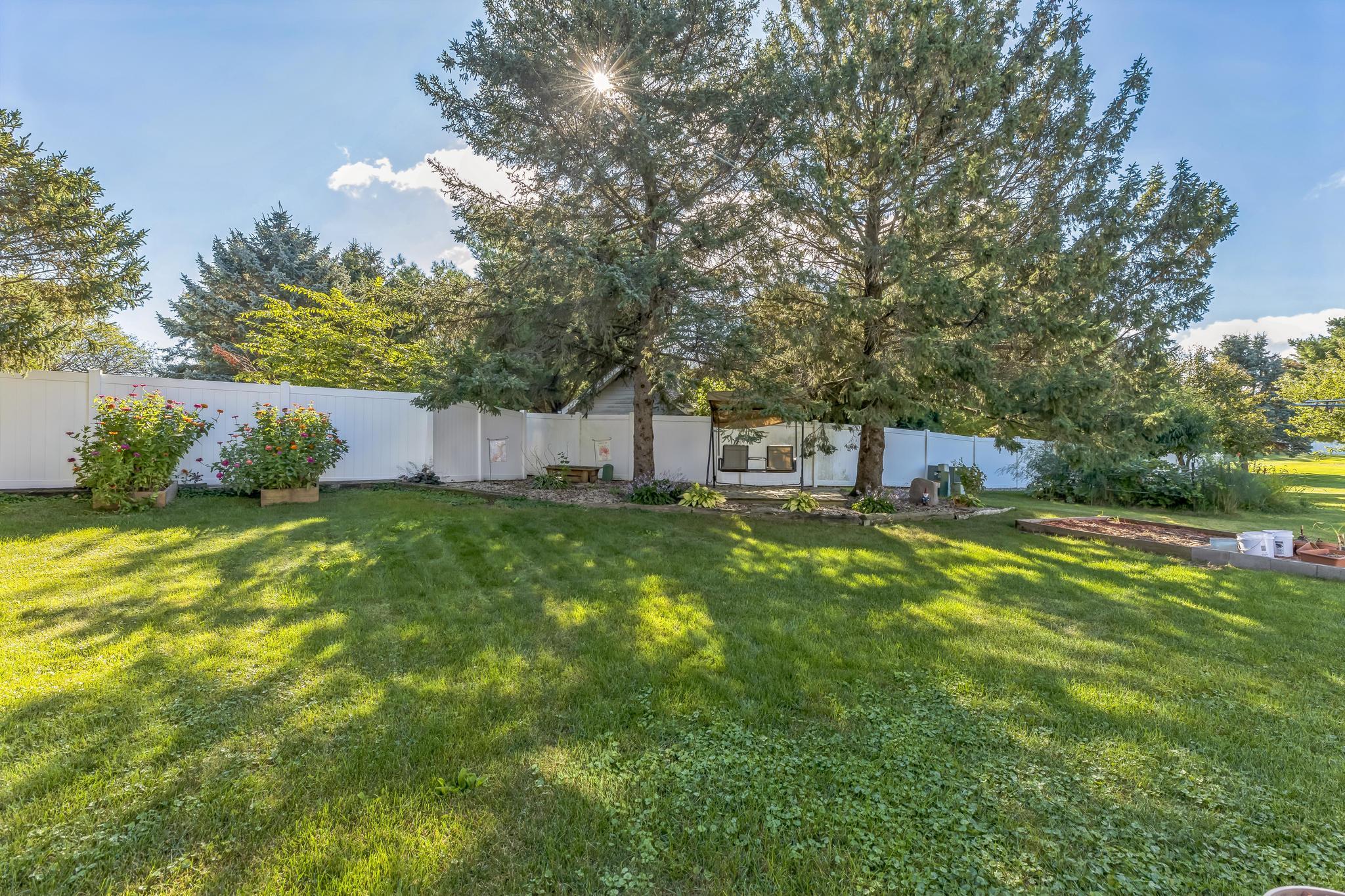 734 Lyndhurst Drive