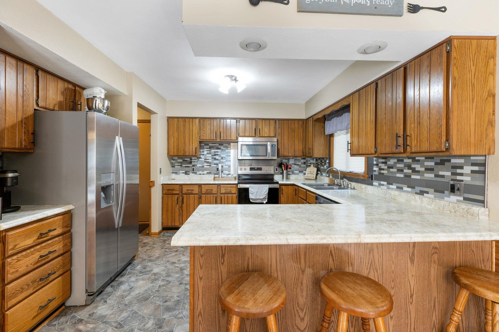 734 Lyndhurst Drive