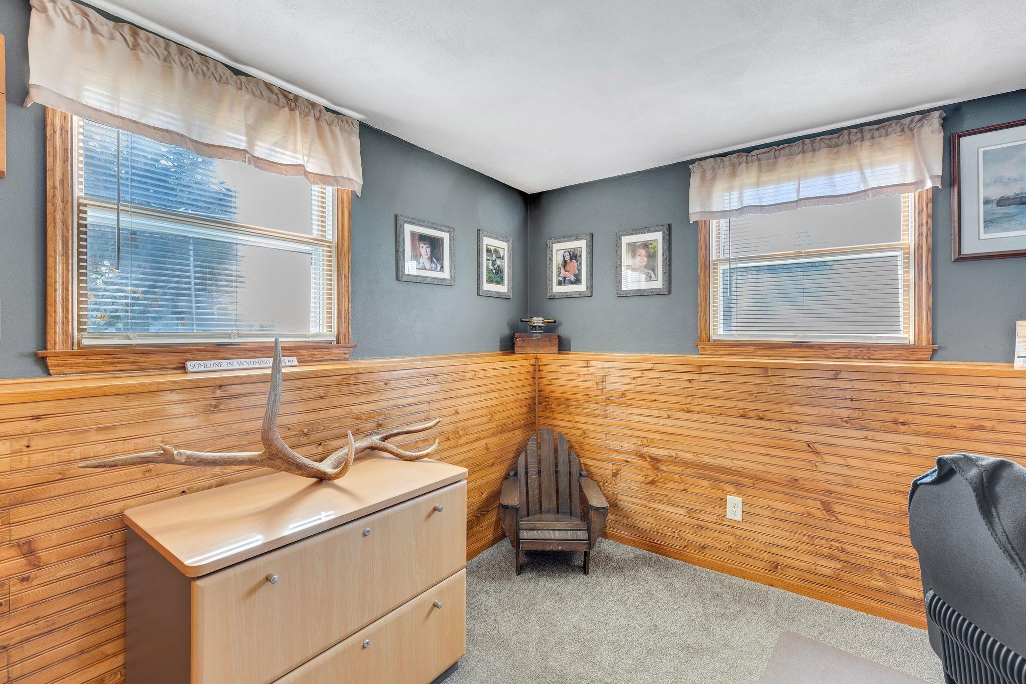 734 Lyndhurst Drive