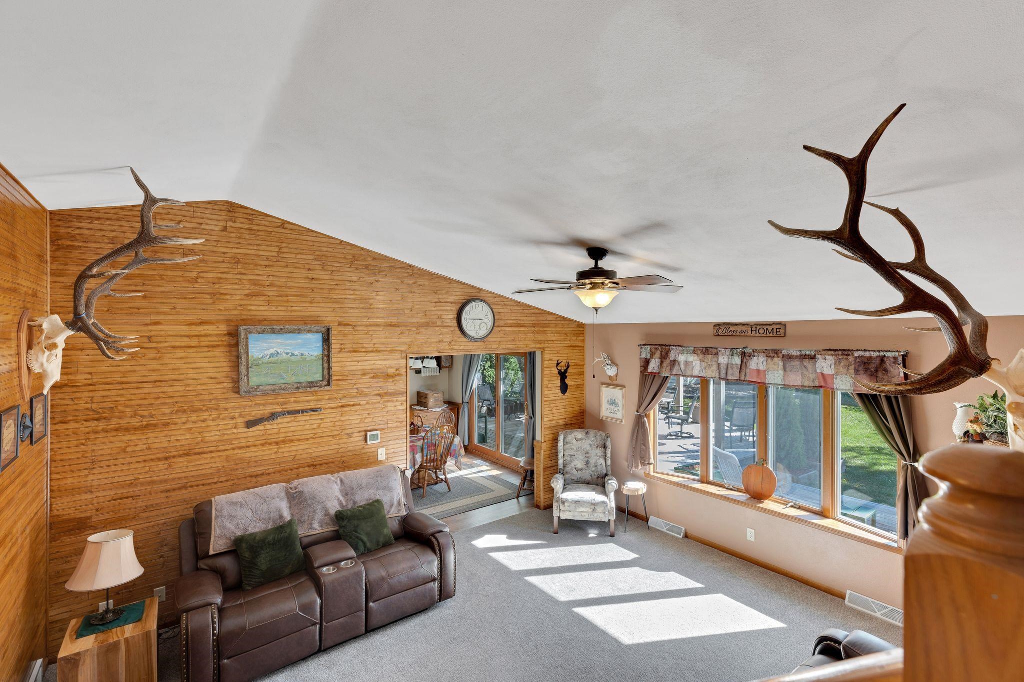 734 Lyndhurst Drive