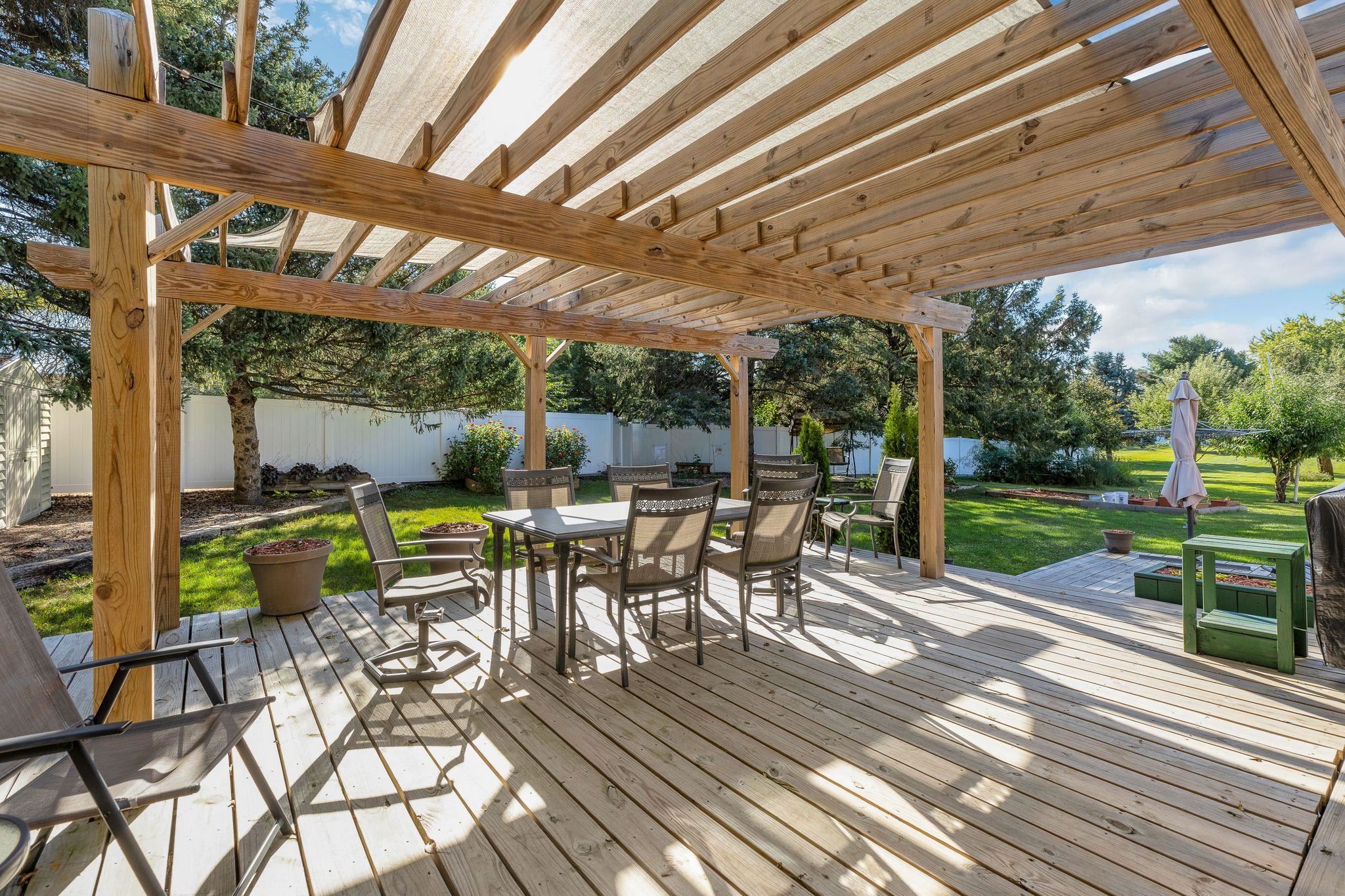 734 Lyndhurst Drive