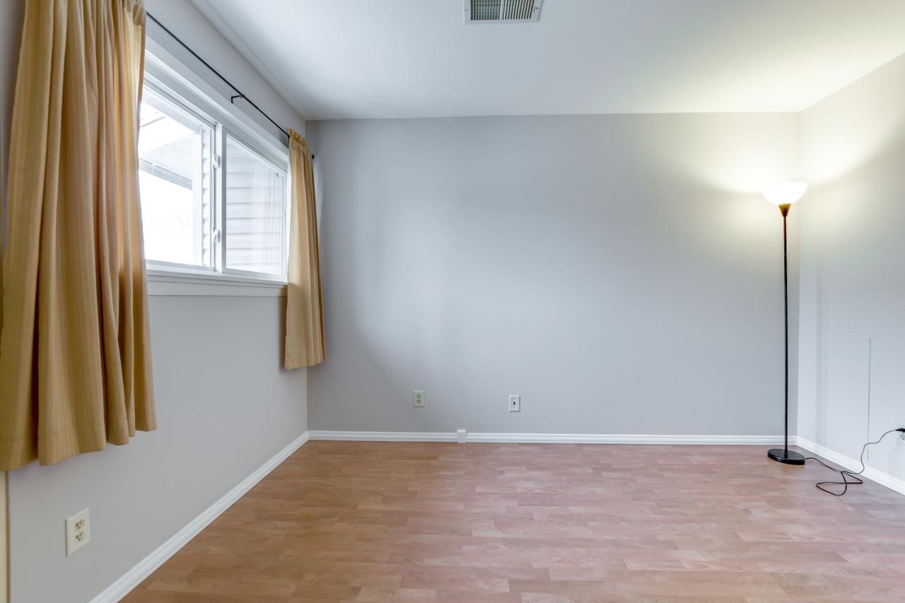 324 East Bluff