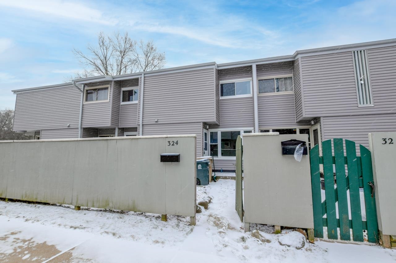 324 East Bluff