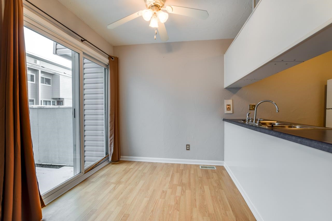 324 East Bluff