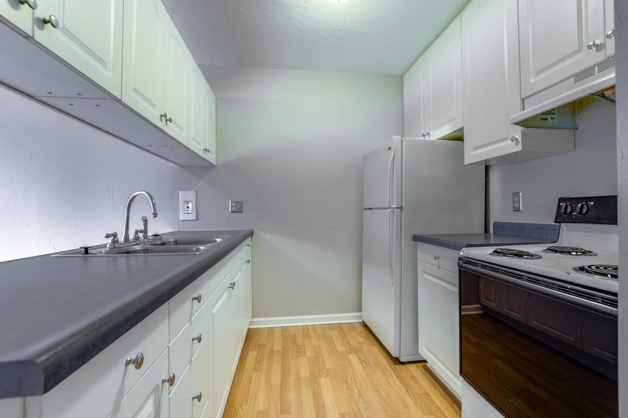 324 East Bluff