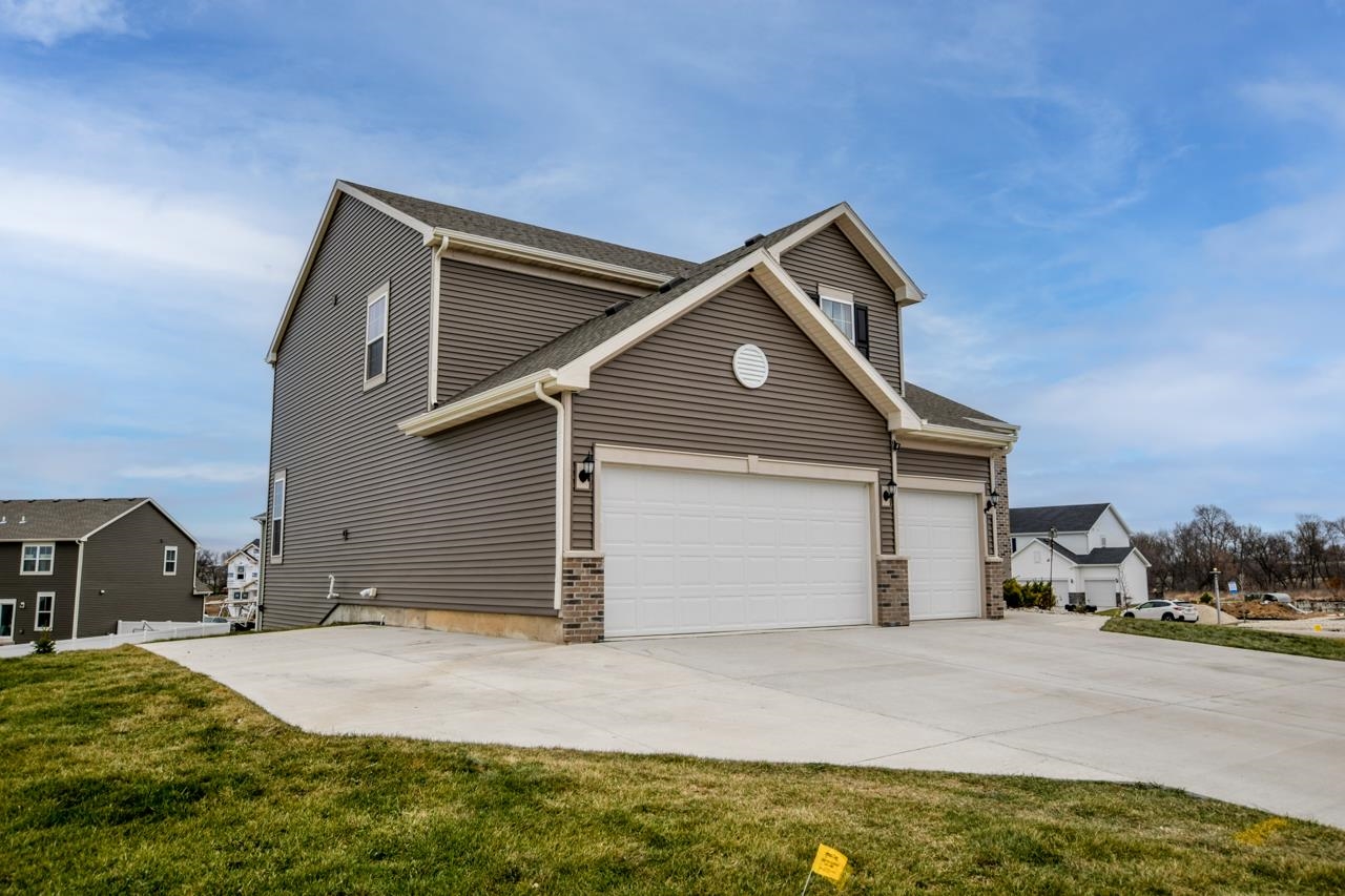4136 Eton Circle
