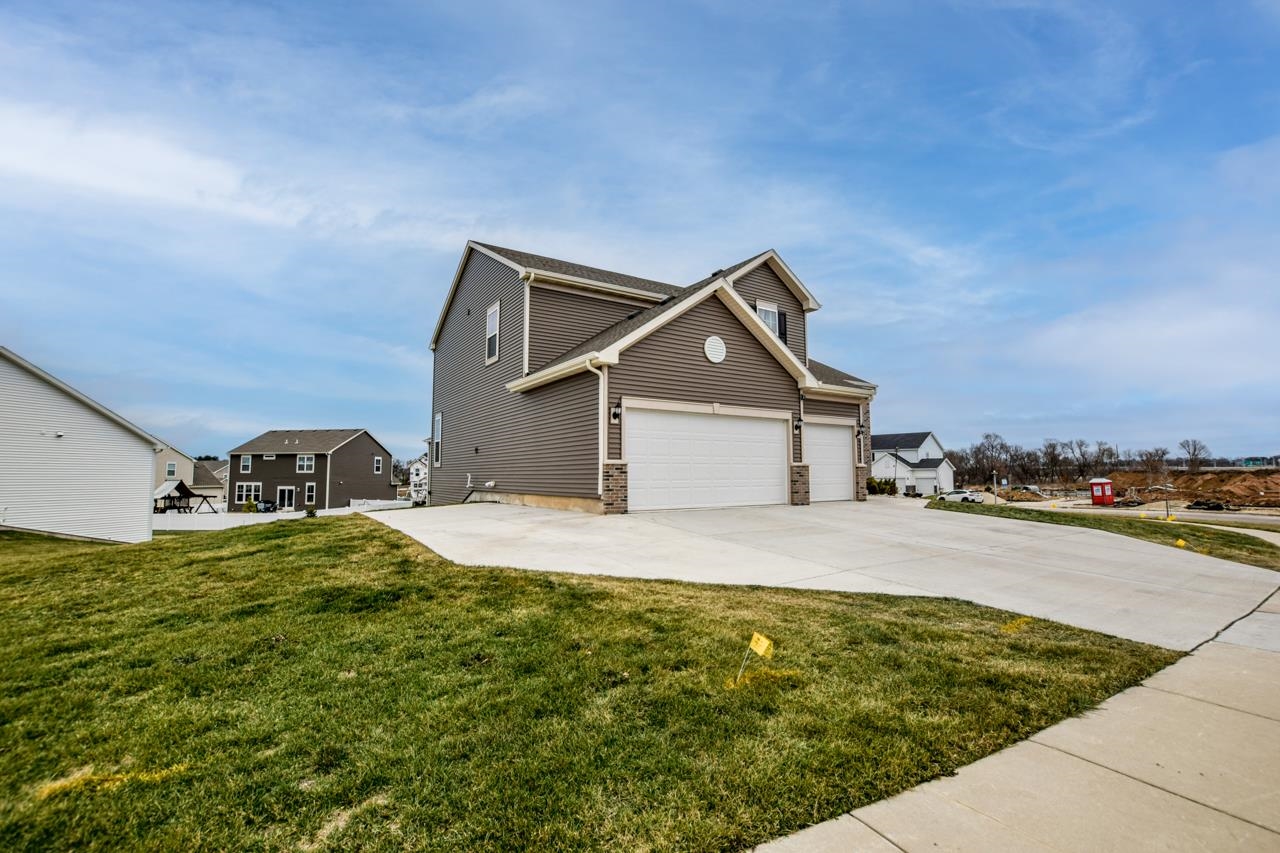 4136 Eton Circle
