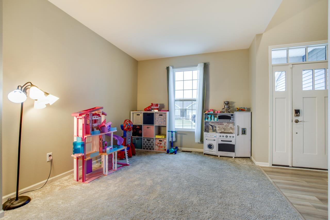 4136 Eton Circle