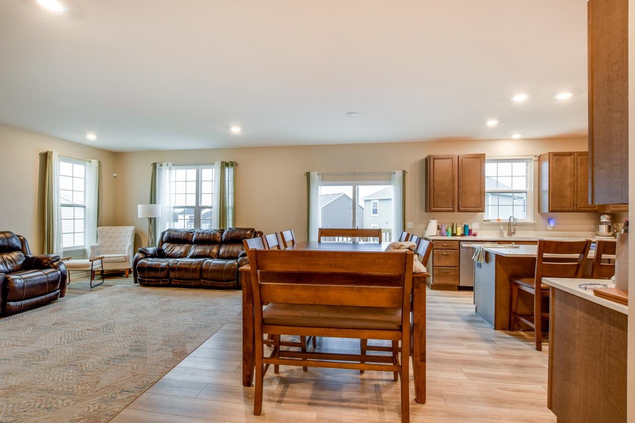 4136 Eton Circle