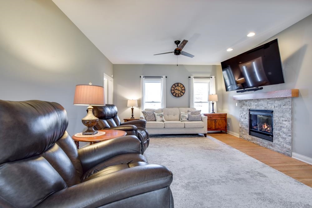 8492 Ellington Way