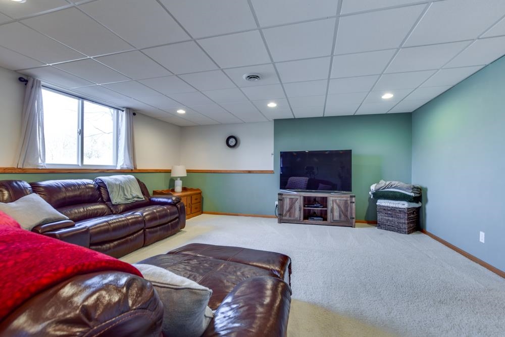 8492 Ellington Way