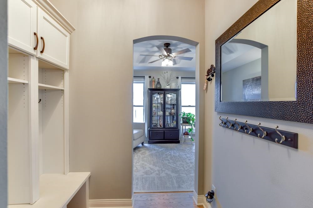 8492 Ellington Way