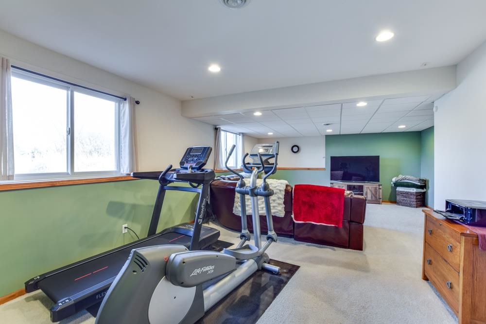8492 Ellington Way