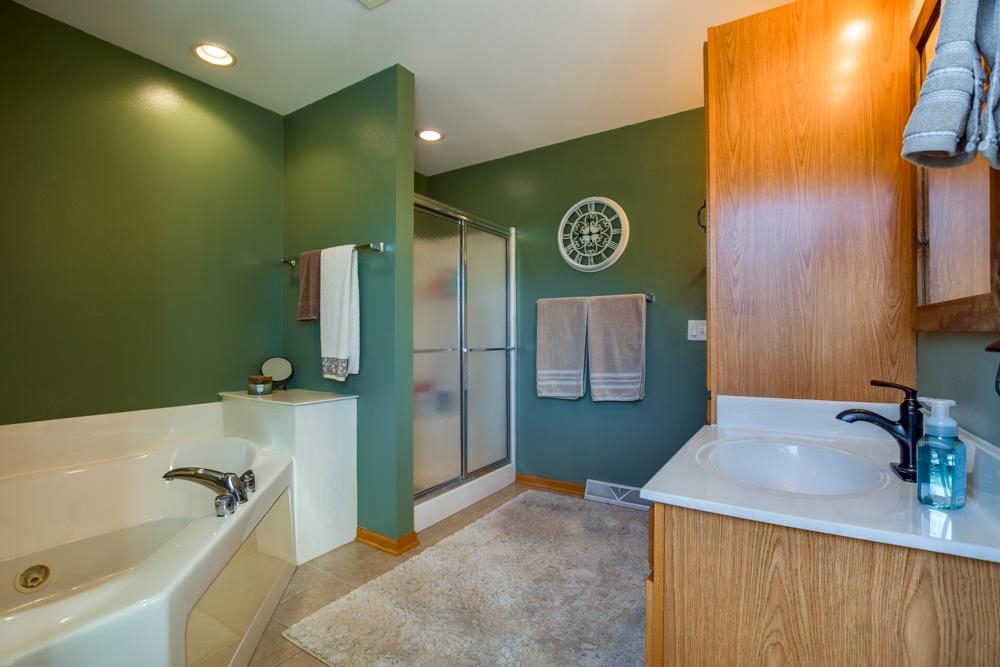 8492 Ellington Way