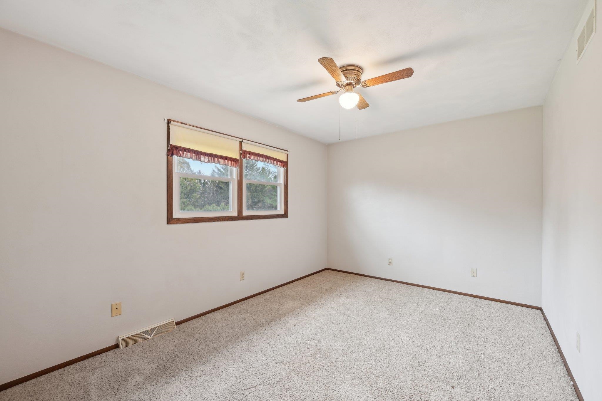 3753 Park Knoll Drive