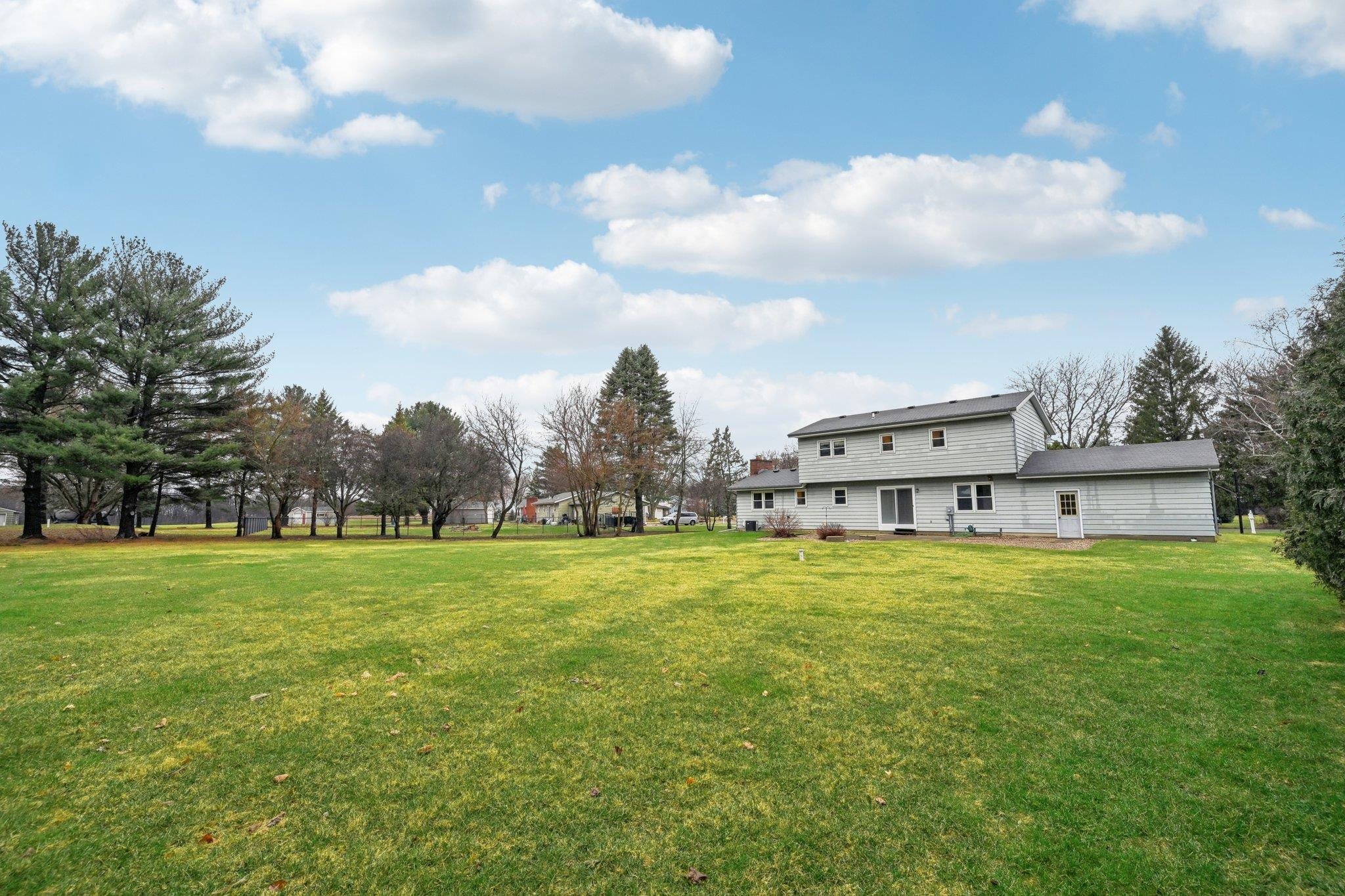 3753 Park Knoll Drive