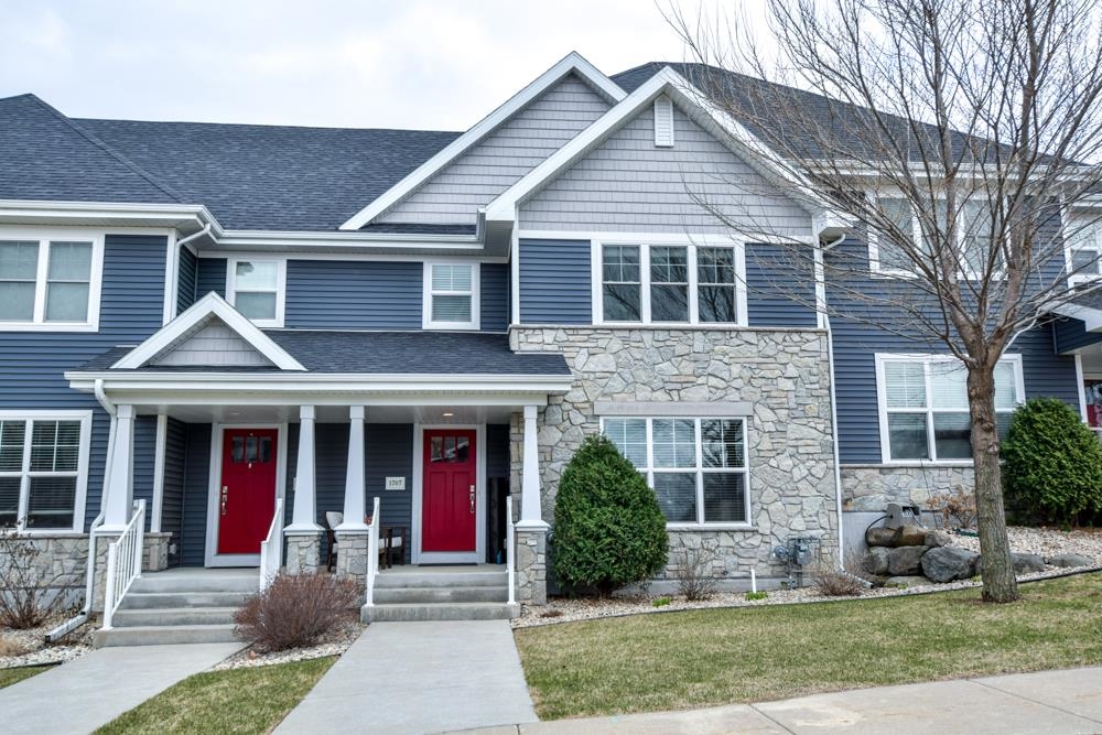 1707 Autumn Lake Parkway