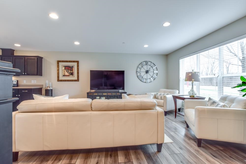 1707 Autumn Lake Parkway