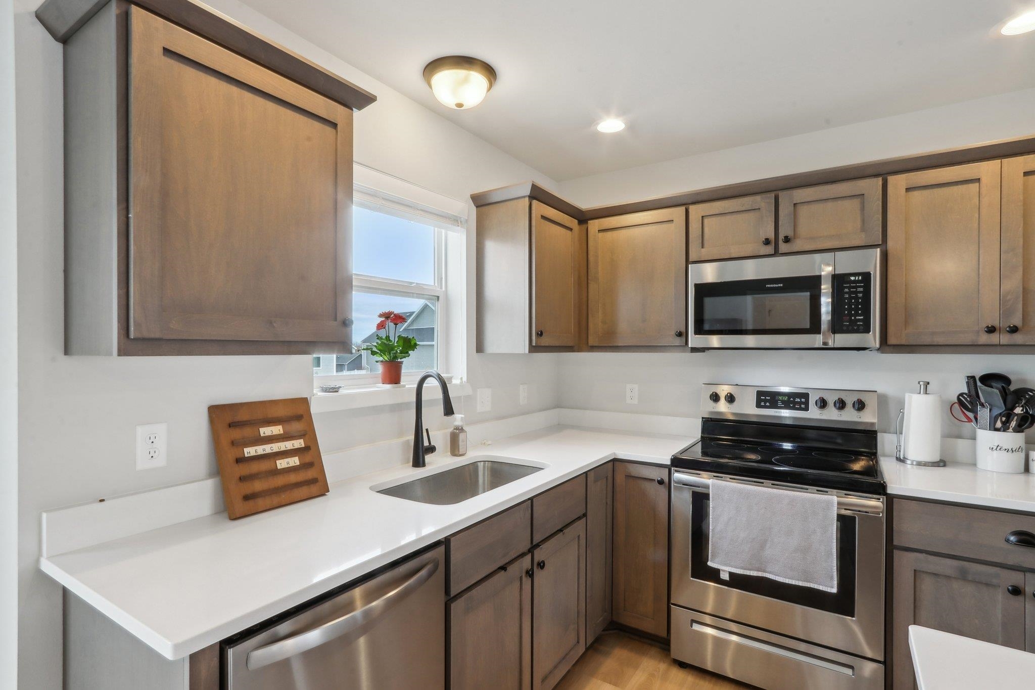 431 Hercules Trail