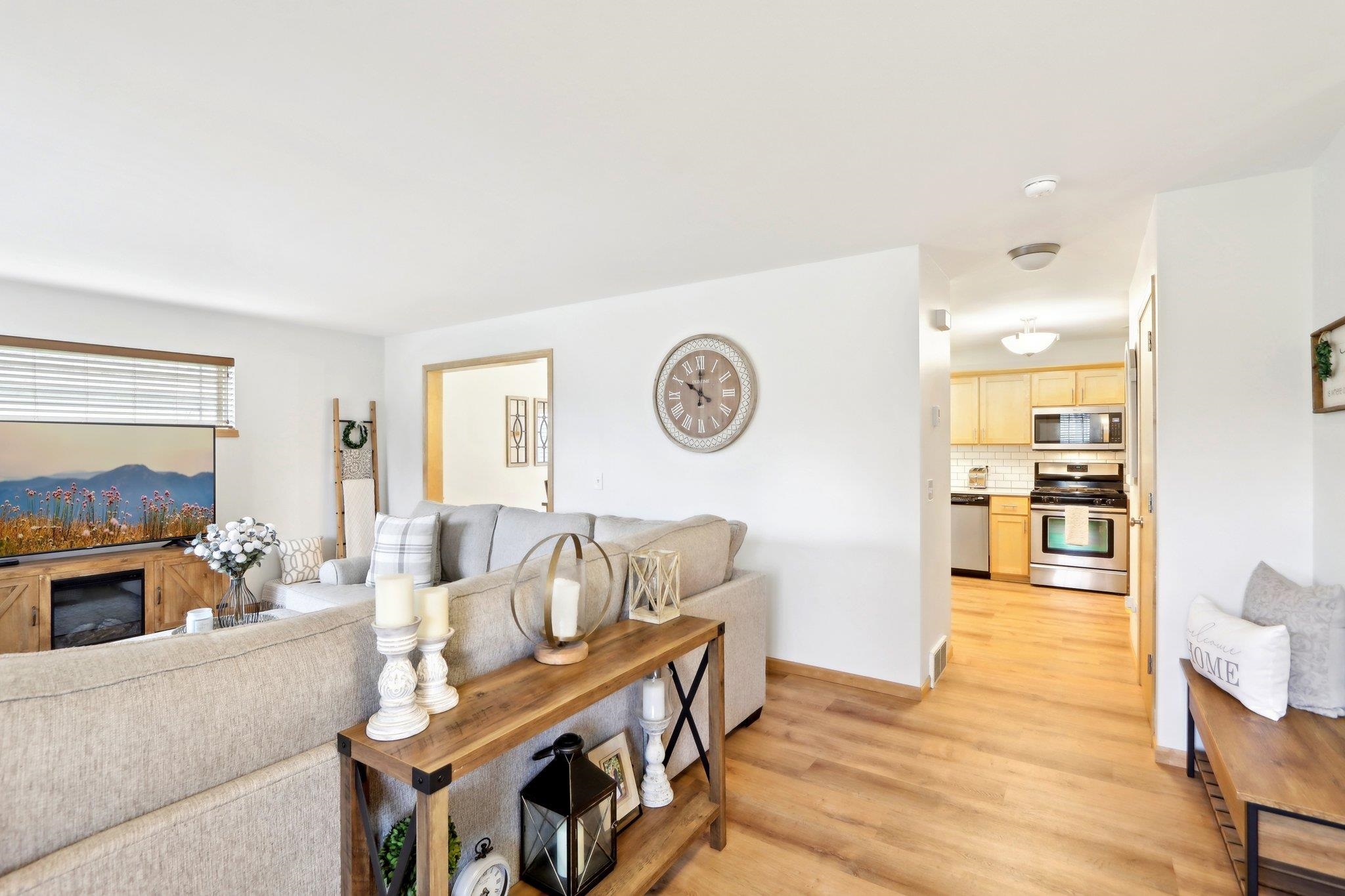 6114 Windmill Way