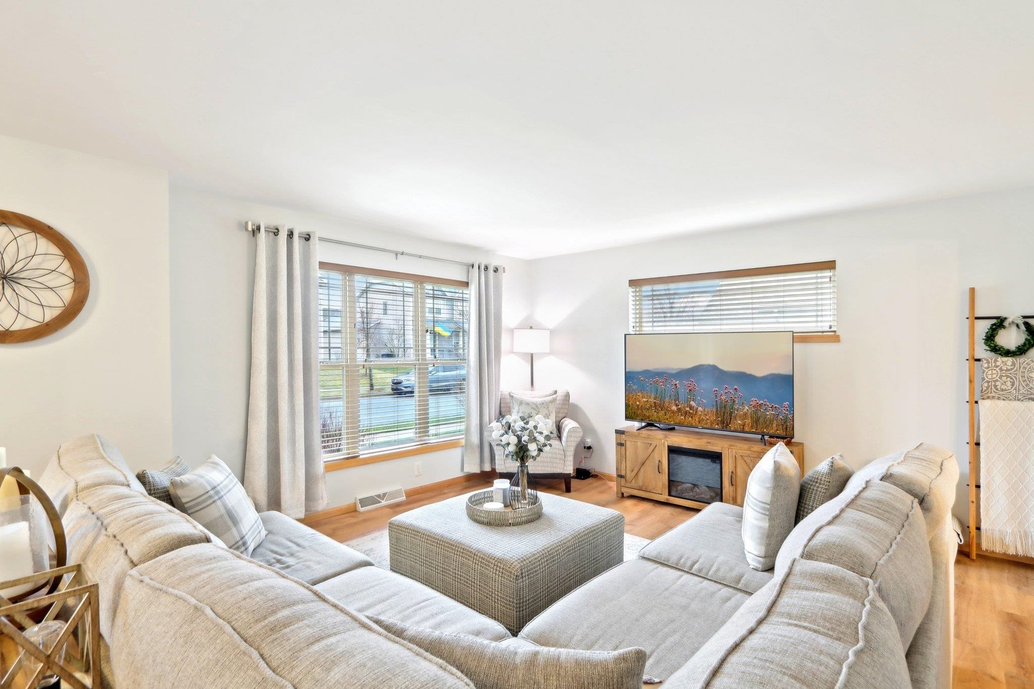 6114 Windmill Way