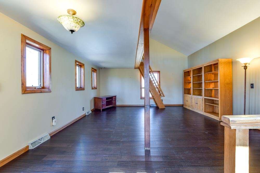 5713 Foster Road